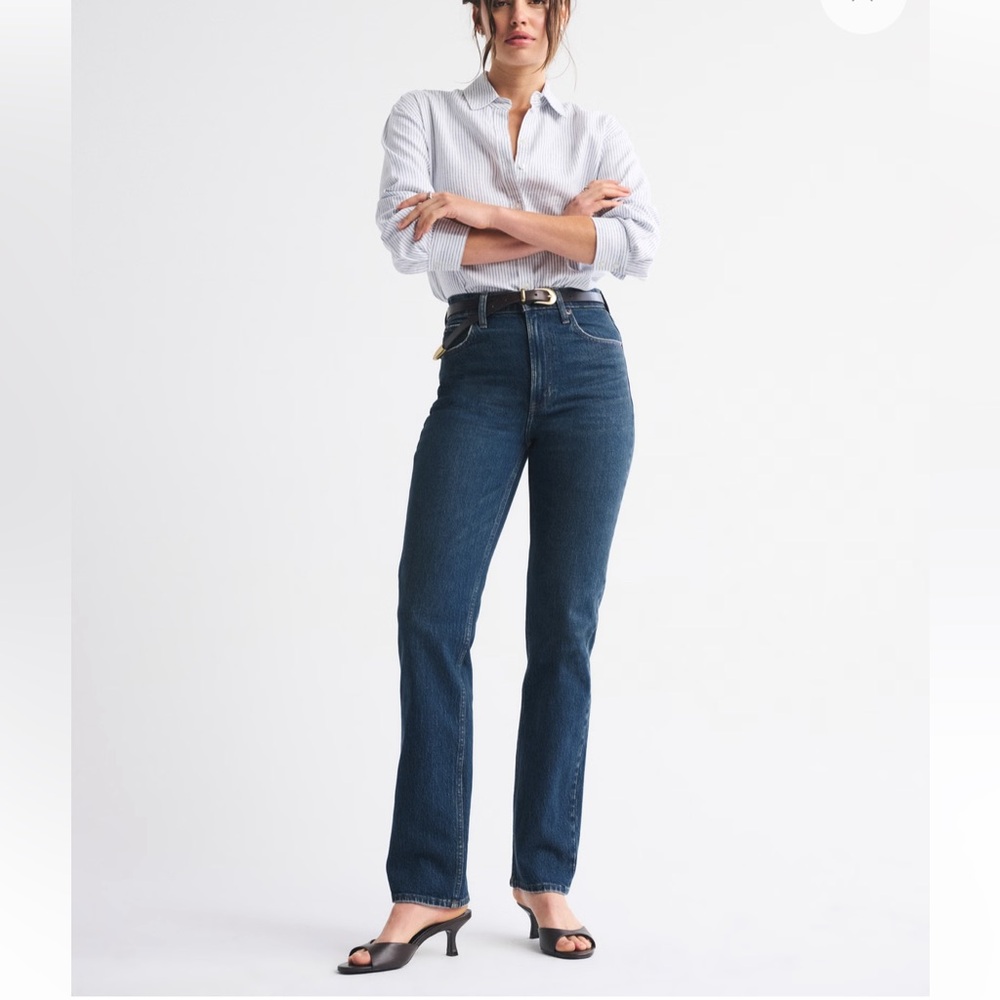 The 90s Straight Ultra High Rise Jean in Dark Wash